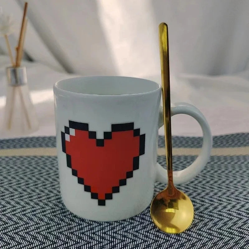 Magic Color-Changing Game Mug – Heat Sensitive Coffee Cup