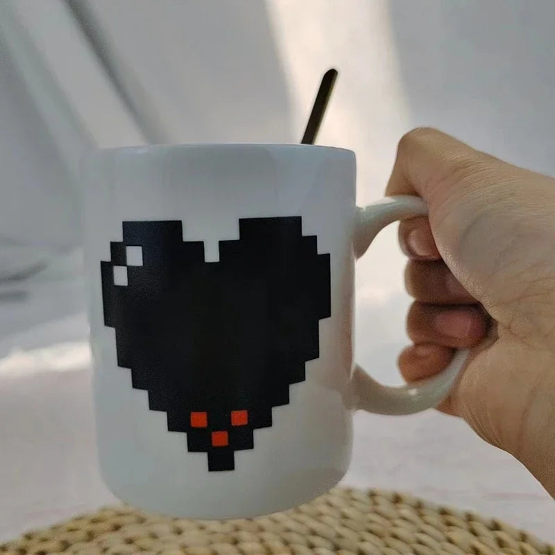 Magic Color-Changing Game Mug – Heat Sensitive Coffee Cup