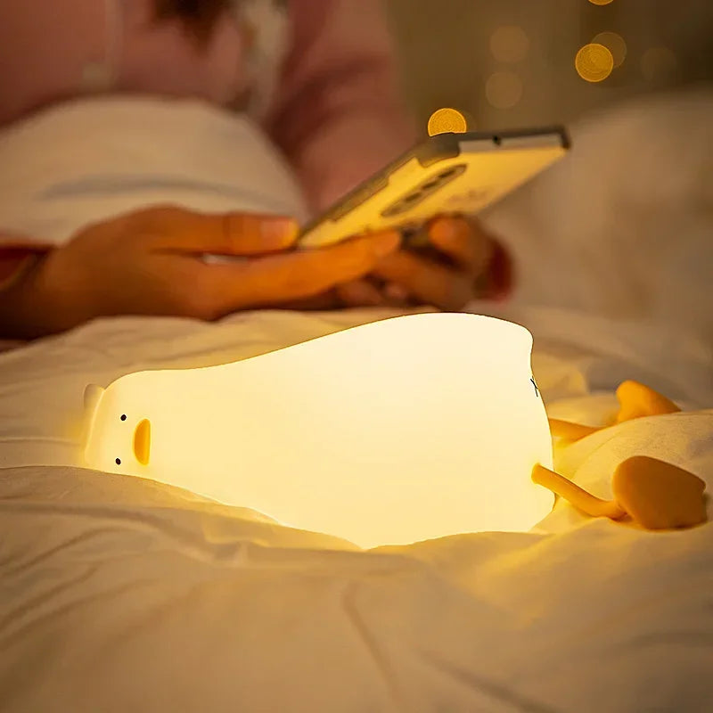 Cute Duck Silicone Patting Lamp